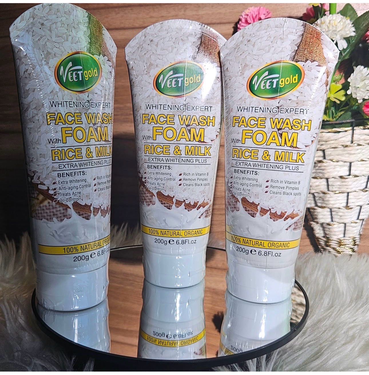 Veetgold Rice And Milk  Face Wash (for Ance Treatment