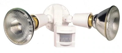 Heath Zenith HZ-5408-WH White 2-Lamp Incand. Motion Security Light