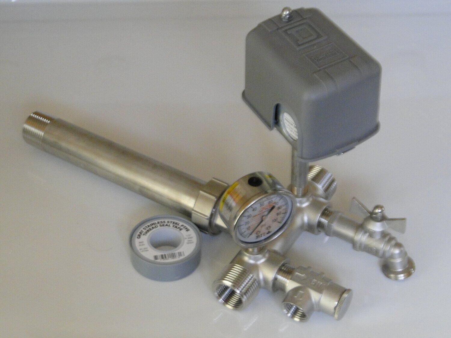 Merrill Stainless Steel 1-1/4&quot;X14&quot; Tank Tee Kit
