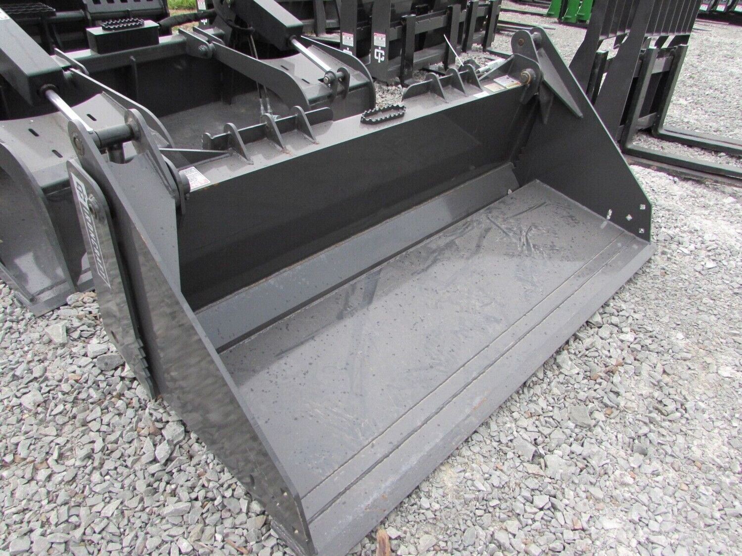IronCraft Heavy Duty 4-IN-1 Bucket, 72&quot;