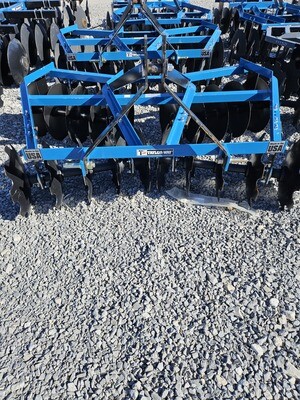 Taylor Pittsburgh 3-Point Disc Harrow w/Angle Iron Frame, 6-1/2Ft