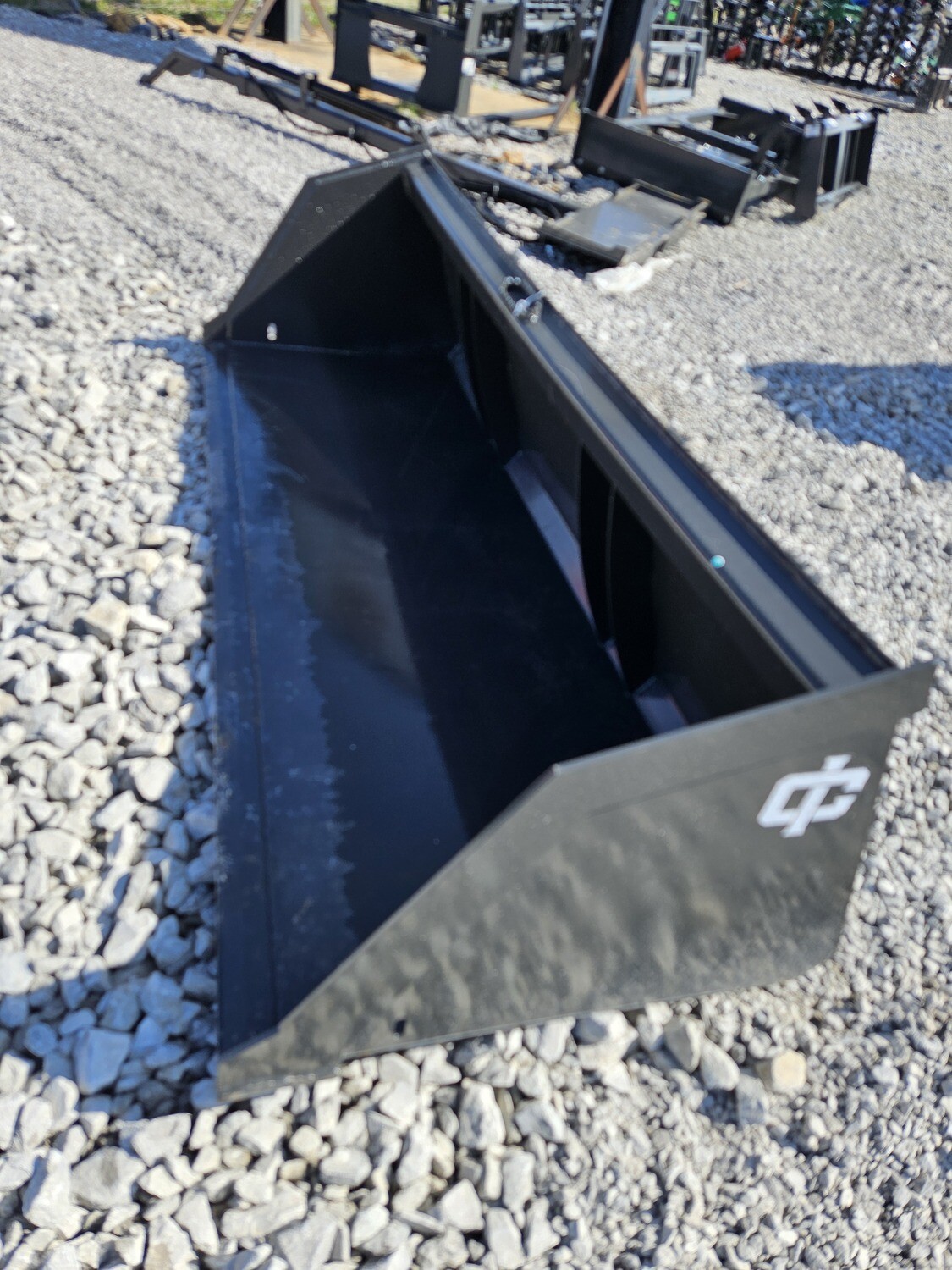 Ironcraft Snow &amp; Litter Bucket, 96&quot;