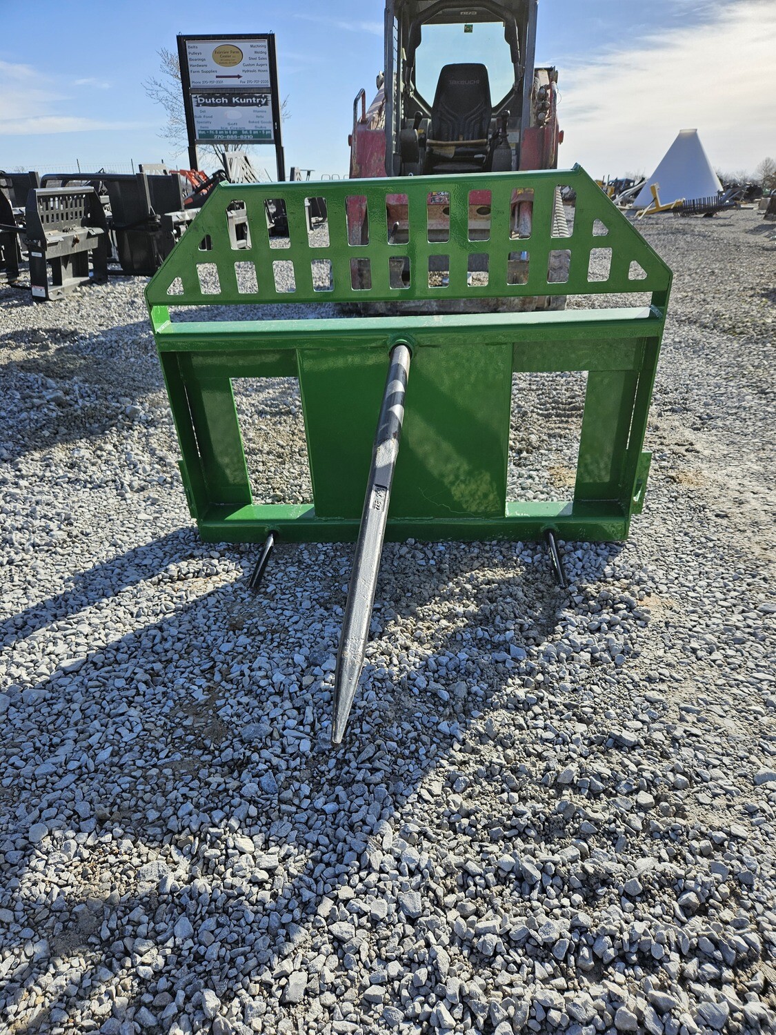 Ironcraft JD High Back Bale Spear (Italian Spear 3500 lbs Capacity) w/1 - 49&quot; Spears