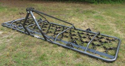 Tar River 20Ft Hydraulic Fold Pasture Harrow w/Cast Iron Tines, 7&#39;3&quot; Transport Width