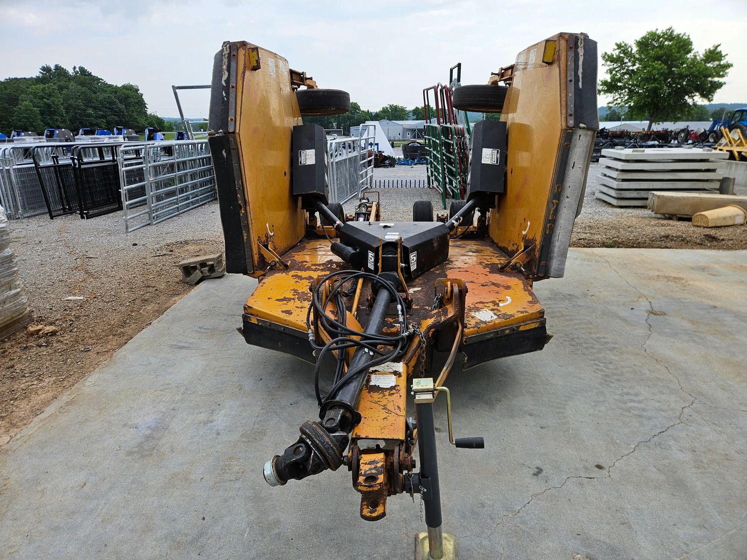 Used Woods 3180-3 Rotary Cutter, 15Ft