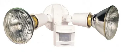 Heath Zenith HZ-5408-WH White 2-Lamp Incand. Motion Security Light