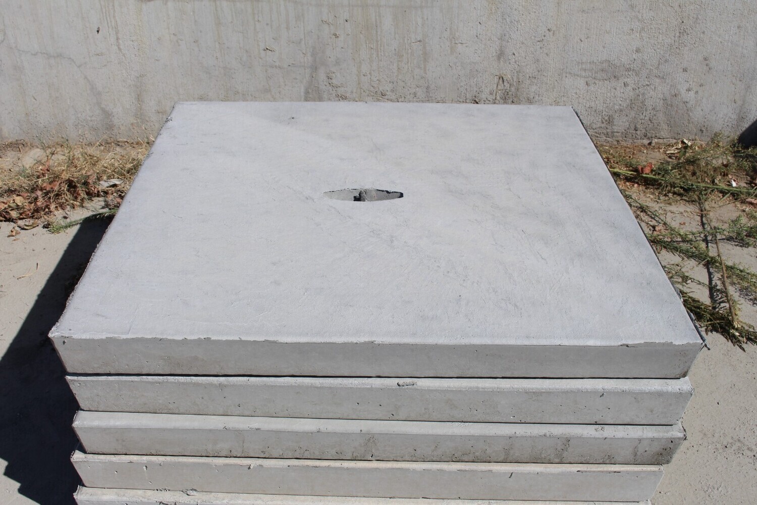 Concrete Pad, 4'X6'X4" Thick