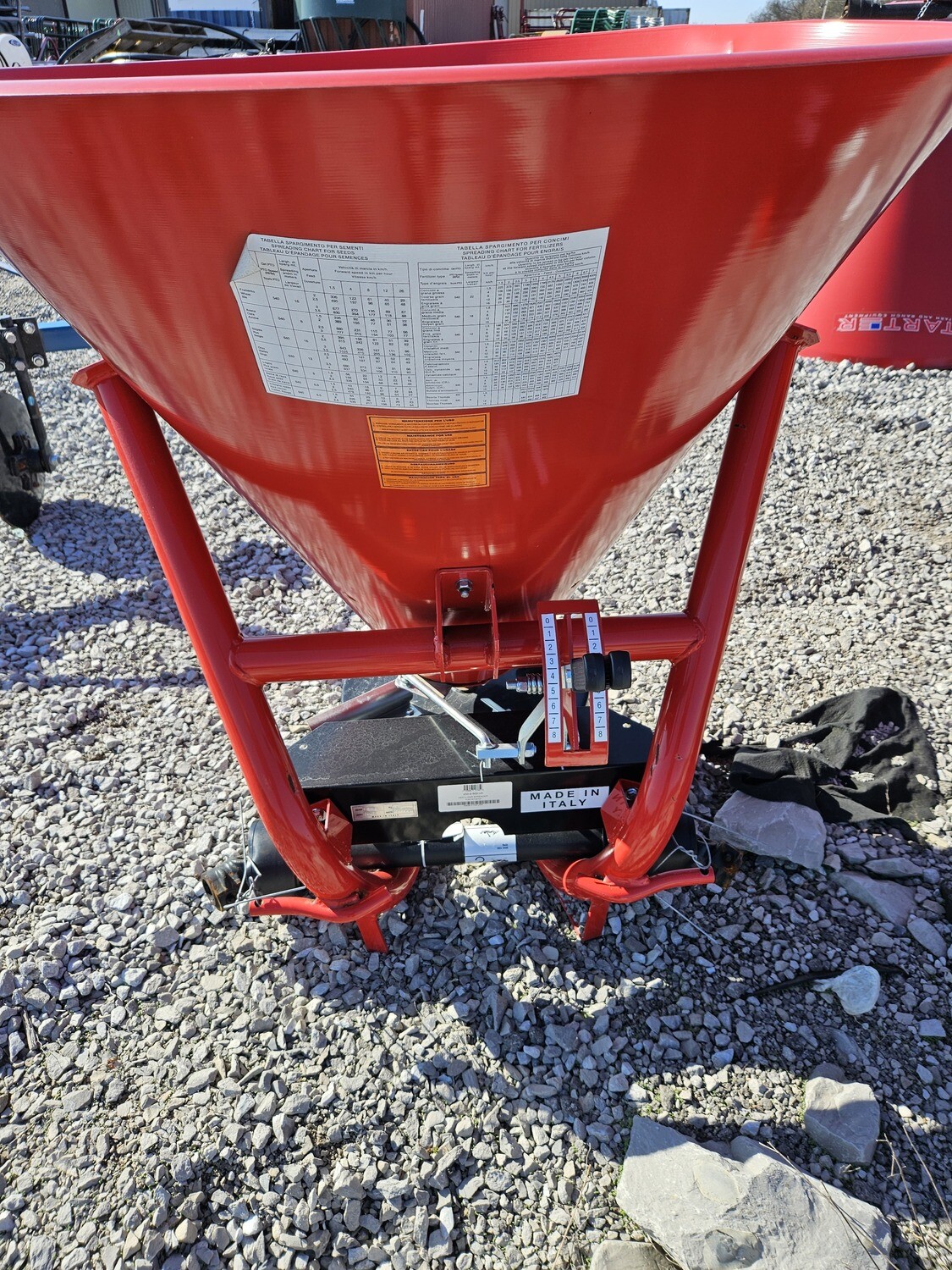 Taylor Pittsburgh 3Pt Fertilizer Spreader w/Steel Tub, 900Lb Capacity