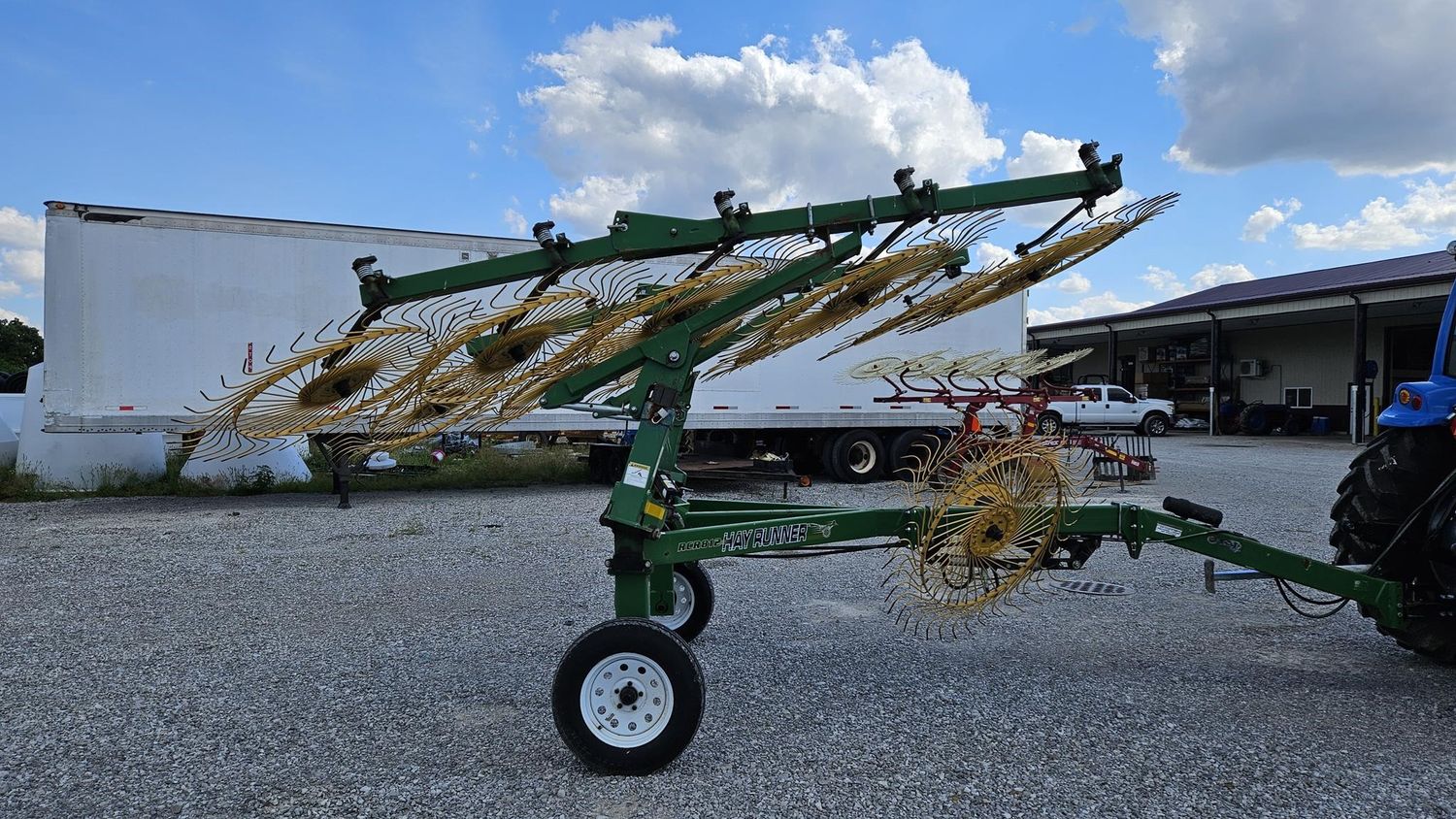 Used Ogden Hay Runner RCR812 8-Wheel High Capacity Hay Rake