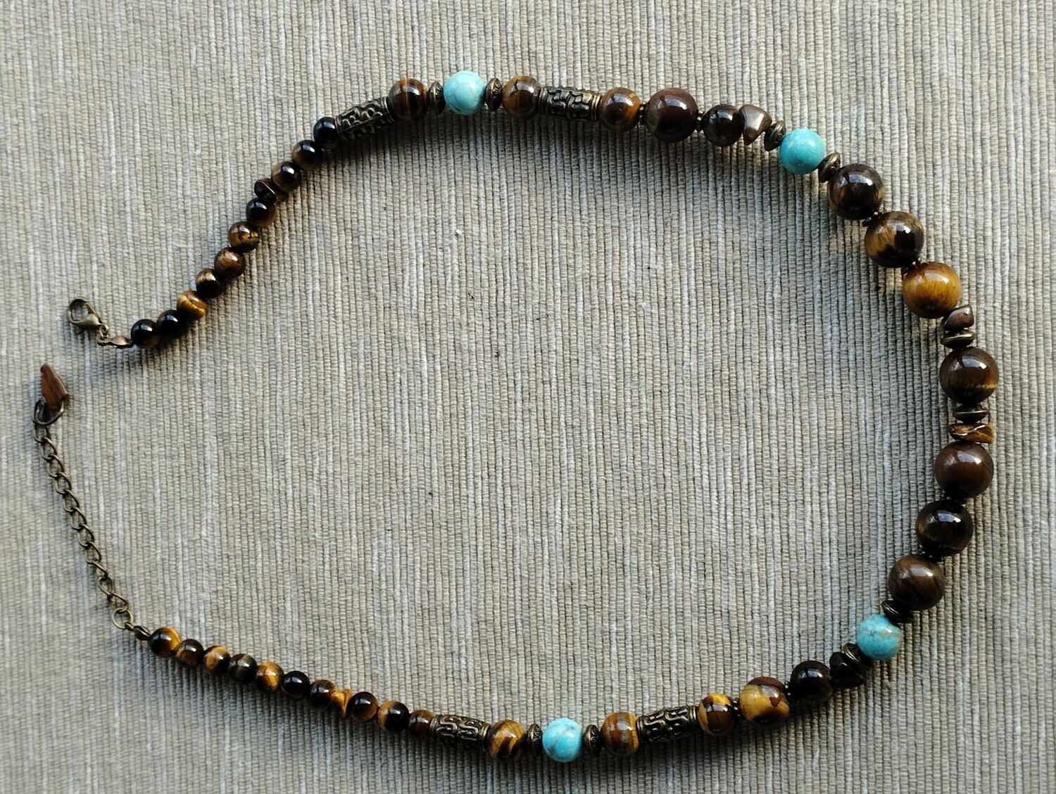Collier en œil de tigre et turquoise