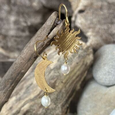 Orecchini in ottone sole luna con perla-Barbara Burgio