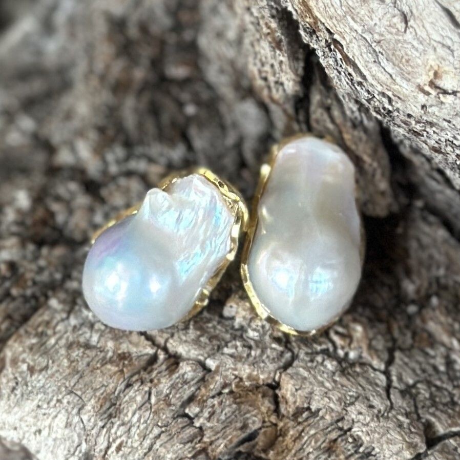 orecchini a bottone in argento bagnato oro e perle barocche-Genny