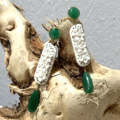 Orecchini in giada e osso intarsiato-Carola Orecchini in giada e osso intarsiato-Carola