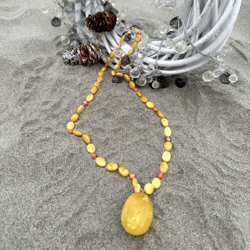 Collana in ambra e corallo -Carola