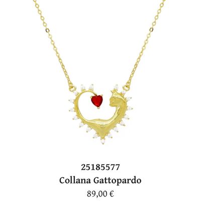 Collana Gattopardo in argento bagnato oro con ciondolo cuore/gatto e zircone rosso-Cuori Milano Collana Gattopardo in argento bagnato oro con ciondolo cuore/gatto e zircone rosso-Cuori Milano