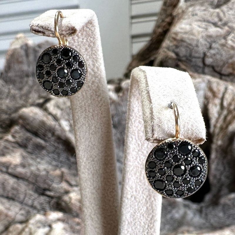 Orecchini monachella in argento placcato oro e zirconi neri su base brunita-Alisei