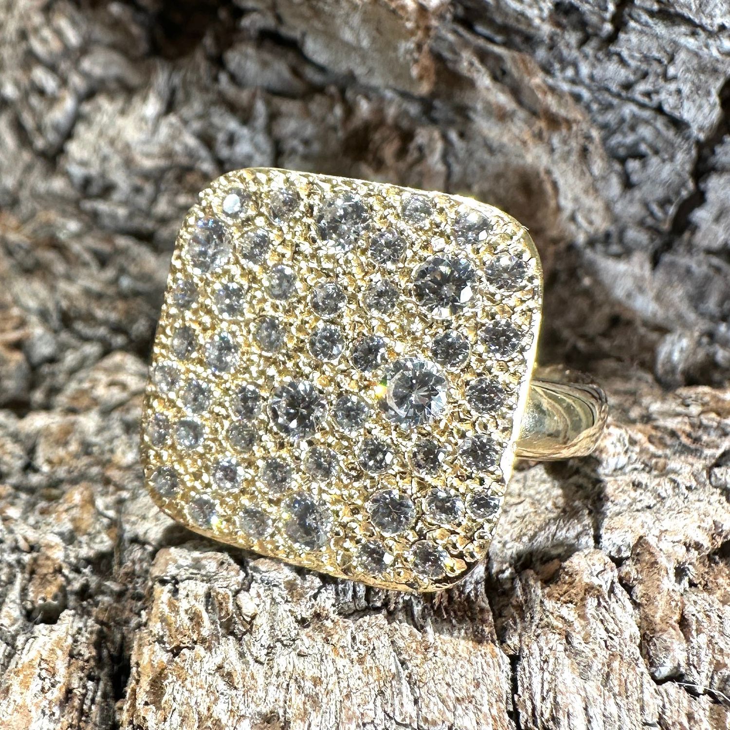 Anello regolabile in argento dorato con quadrato con pavè zirconi-Alisei