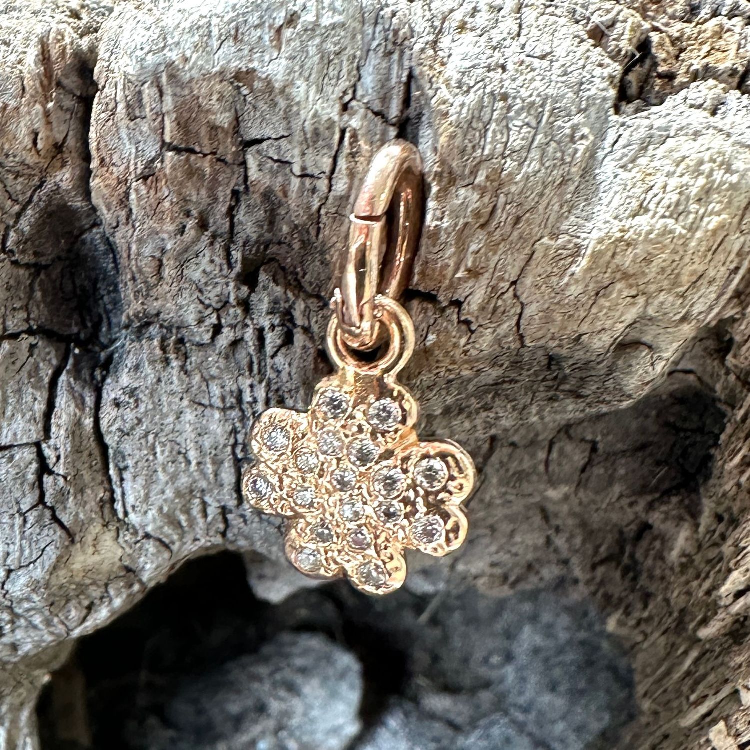 Ciondolo quadrifoglio in argento rosa e zirconi con anellino apribile-Alisei