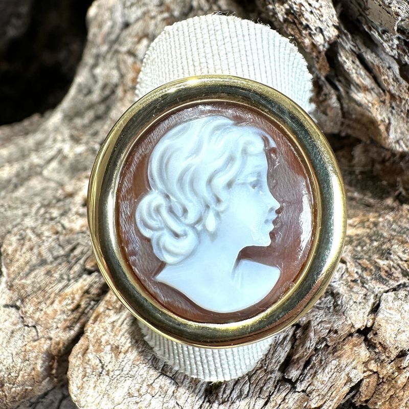 Anello in argento bagnato oro con cammeo testa-Cammeo Italiano