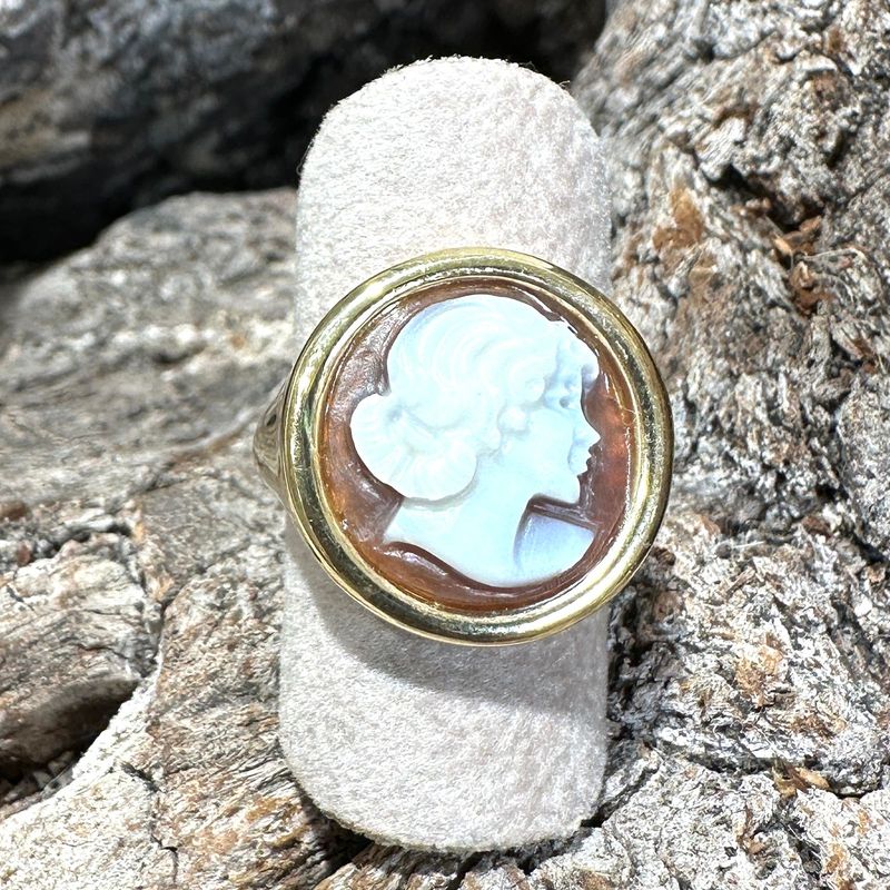 Anello cammeo in argento placcato oro regolabile-Cammeo Italiano