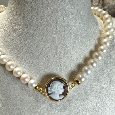 Collana choker perle con cammeo centrale-Cammeo Italiano