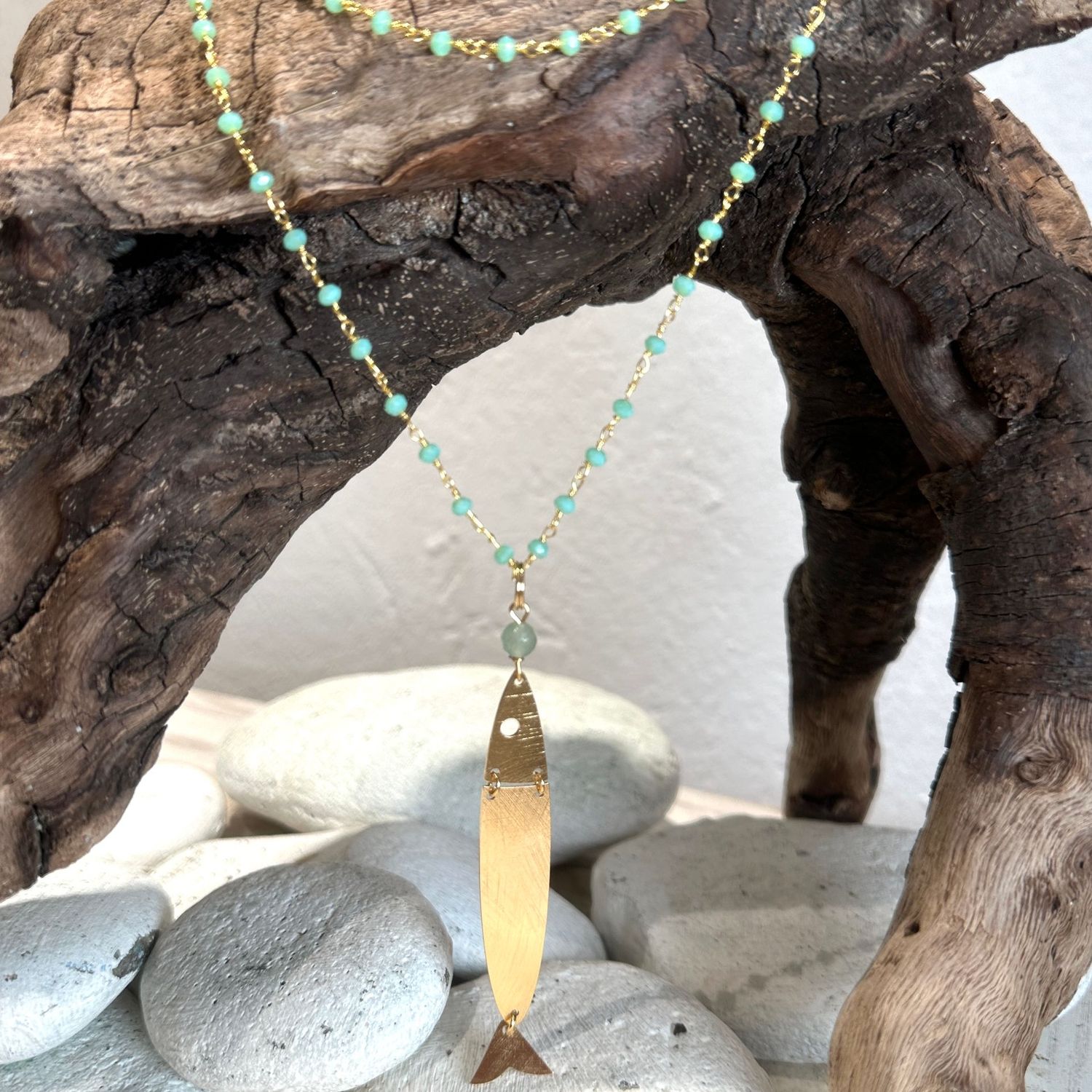 Collana lunga rosario verde acqua e acciuga ottone-Barbara Burgio