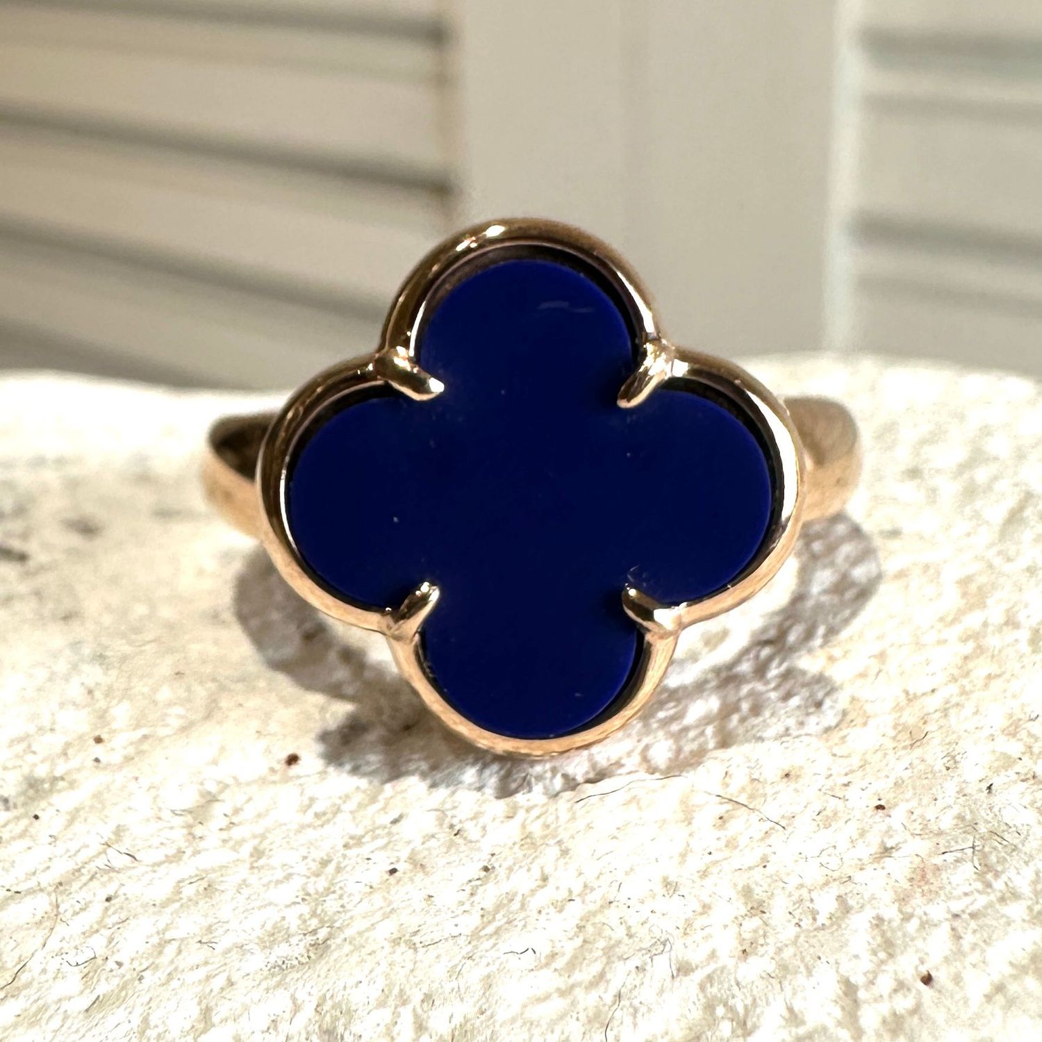 Anello in argento rosa con quadrifoglio in lapislazzuli-Lucos Preziosi