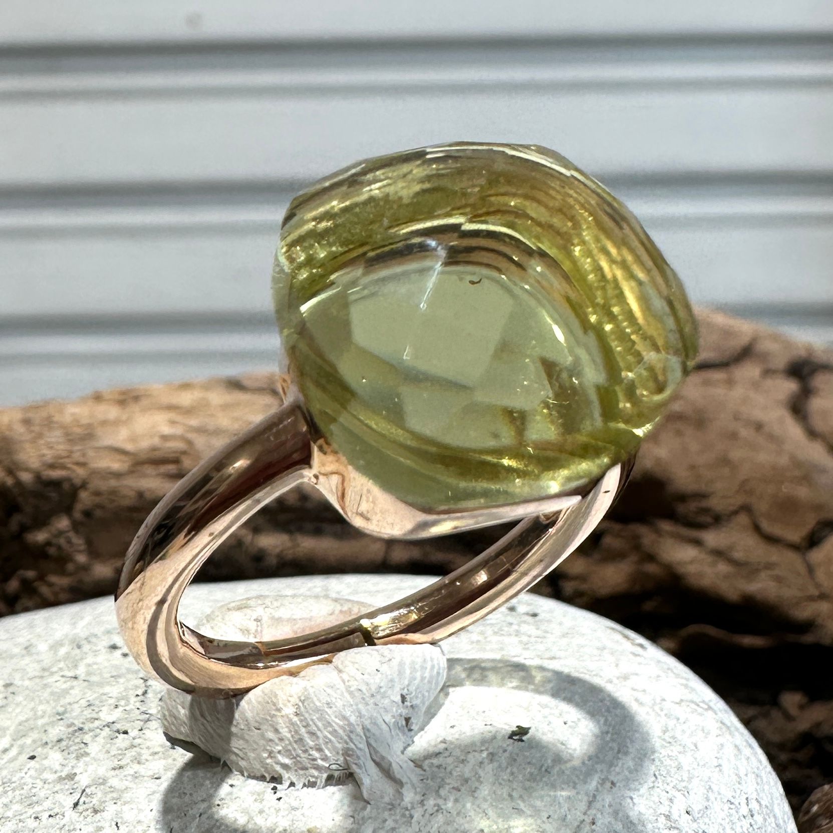 Anello in argento rosa con quarzo idrotermale verde acido-Lucos Preziosi