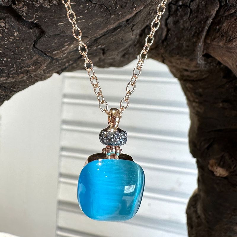 Collana in argento rosa con ciondolo in quarzo idrotermale blu cina-Lucos Preziosi Collana in argento rosa con ciondolo in quarzo idrotermale blu cina-Lucos Preziosi