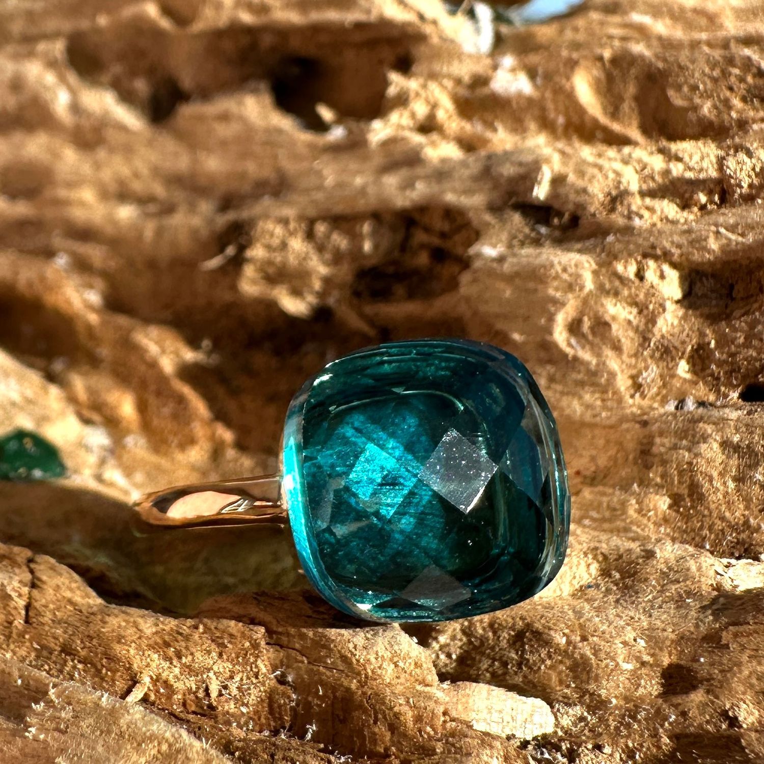 Anello in argento rosa con quarzo idrotermale tinta ottanio-Lucos Preziosi