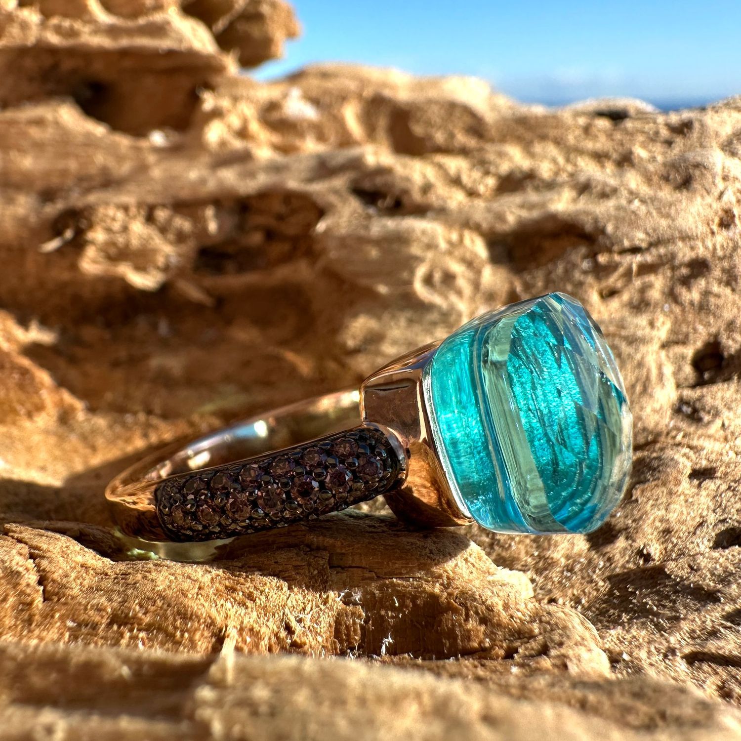 Anello in argento rosa,quarzo idrotermale e zirconi-Lucos Preziosi