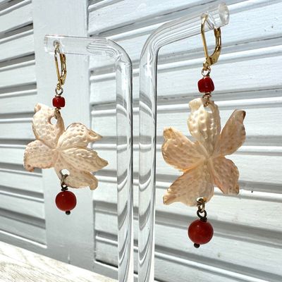 Orecchini con cammeo stella marina e corallo-Ventura Gioielli