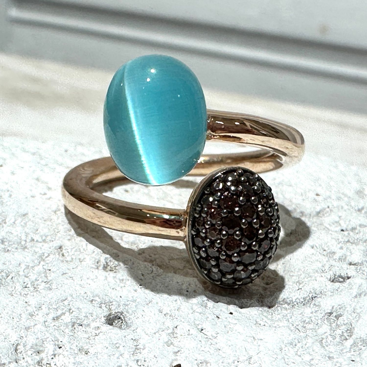 Contrariè in argento rosa ,quarzo idrotermale azzurro e zirconi brown-Lucos Preziosi