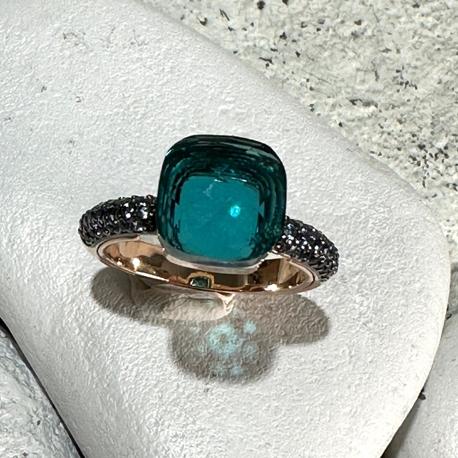 Anello in argento rosa con quarzo idrotermale ottanio e zirconi azzurri-Lucos Preziosi