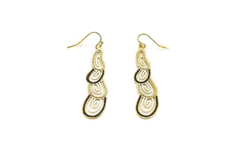 奧特唯 神秘耳環