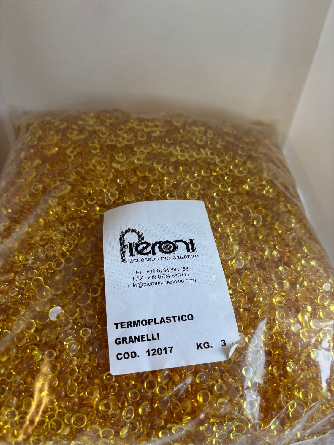 TERMOPLASTICO A GRANELLI