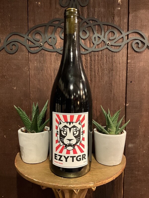 Eztgr Pinot Noir