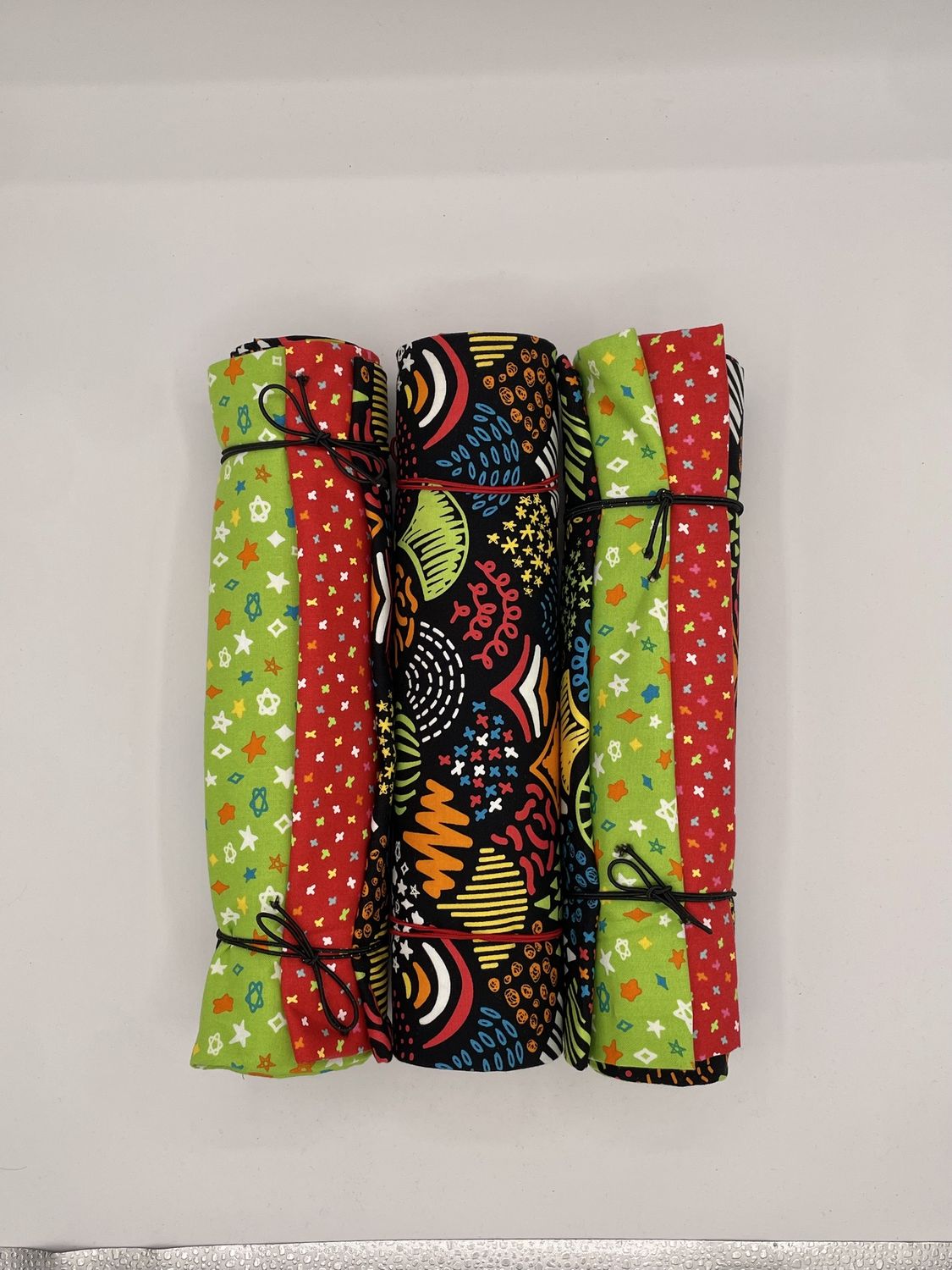 3 Yard Bundle - Red/Green Doodled Stars