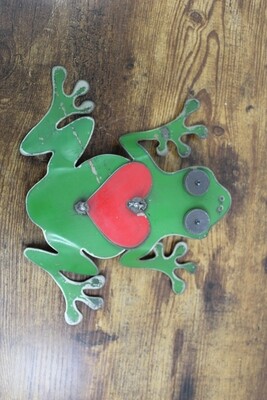 Green Frog with heart on
