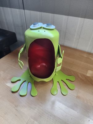 Coleman propane tank frog plantee
