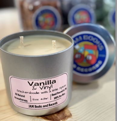 Vanilla &amp; Vinyl Infinity Candle (White)