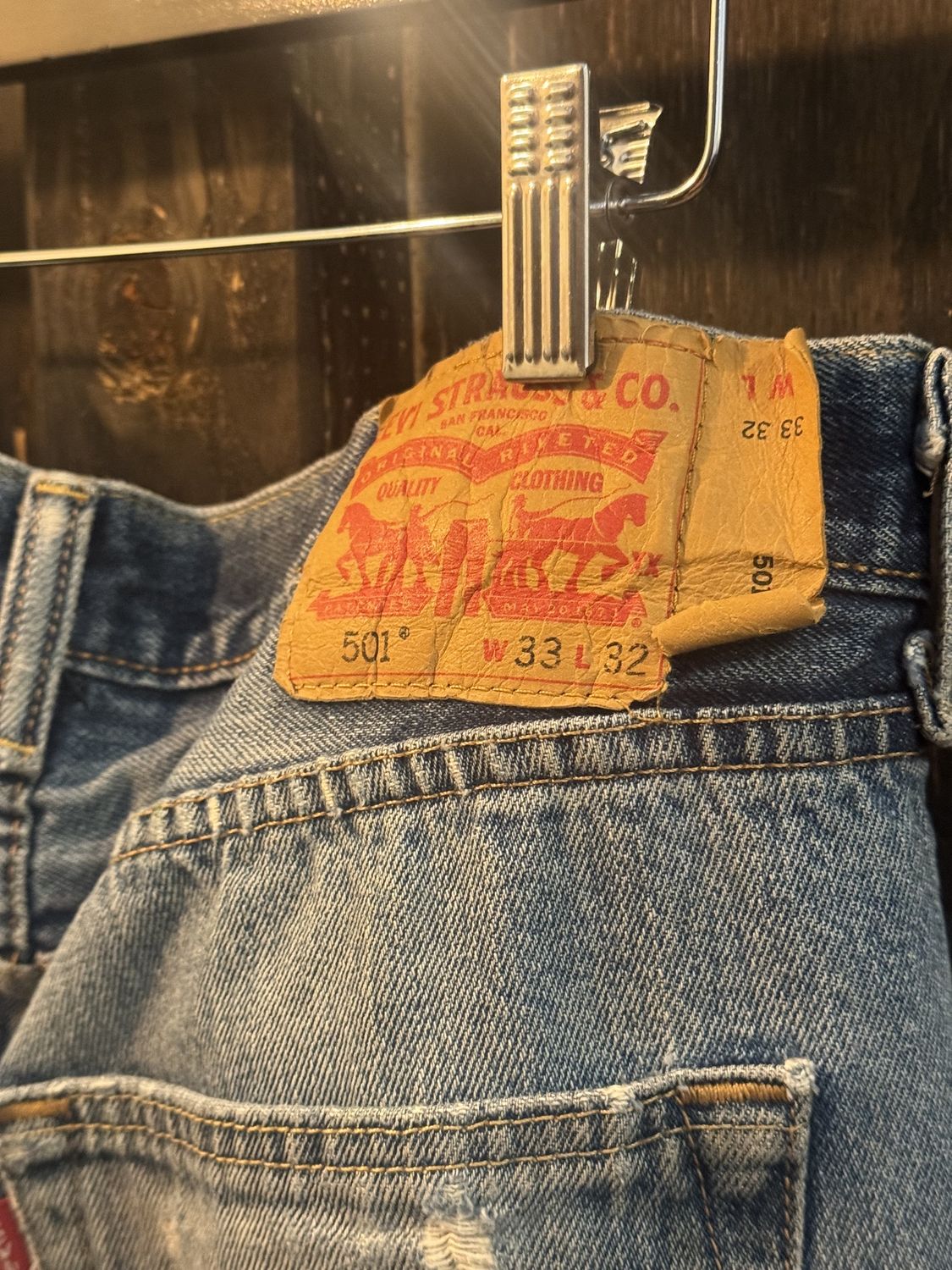 501 Distressed | Levis | Vintage | 33x32