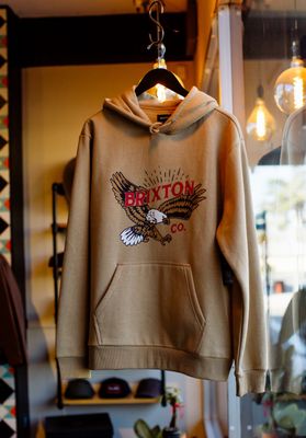HOODIES &amp; SWEATSHIRTS