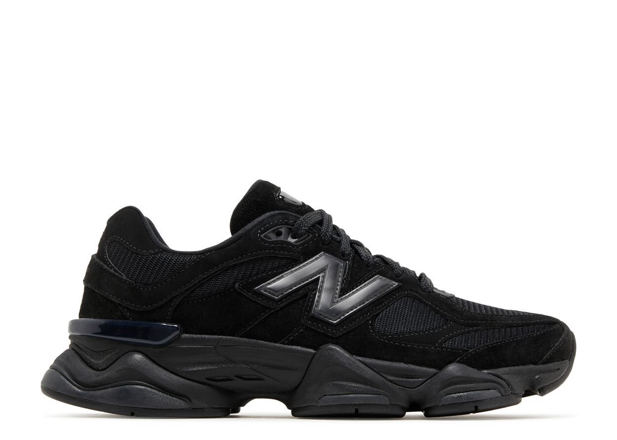 Triple Black 9060