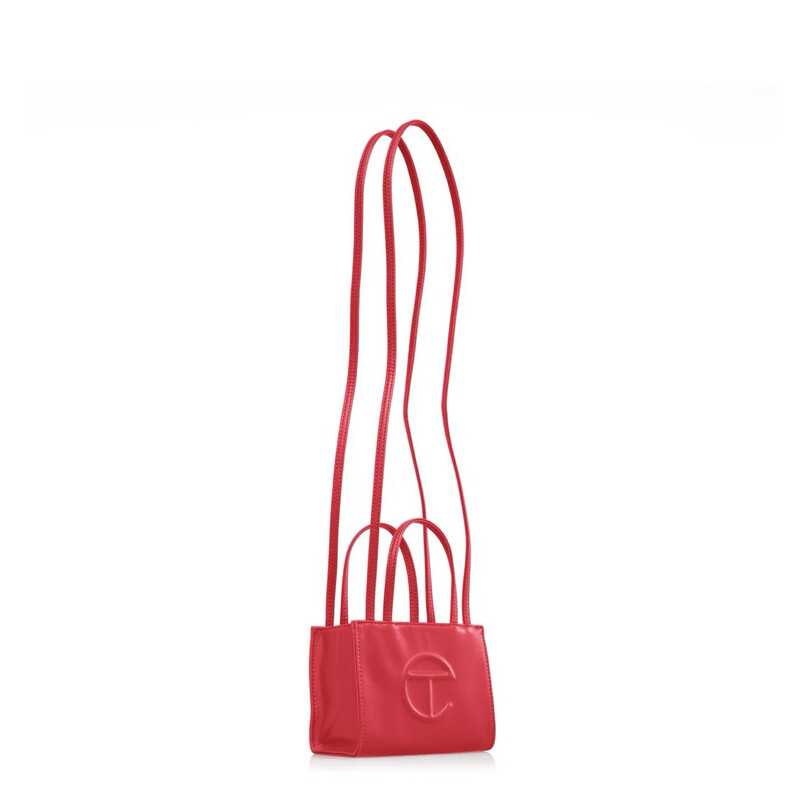 Small Red Telf