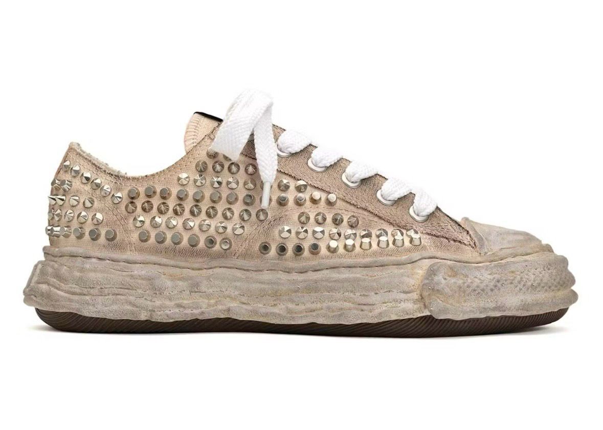Tan Studded Mihara