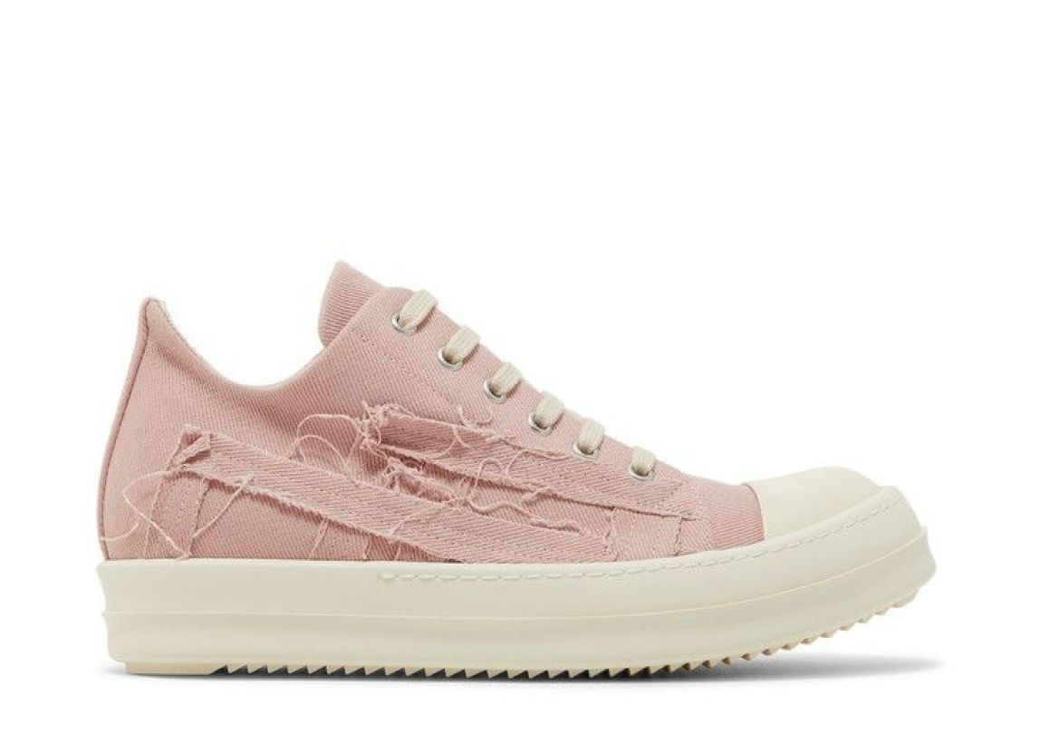 Low Distressed Ricks