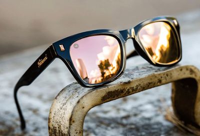 Seventy Nines - Glossy Black/Peach