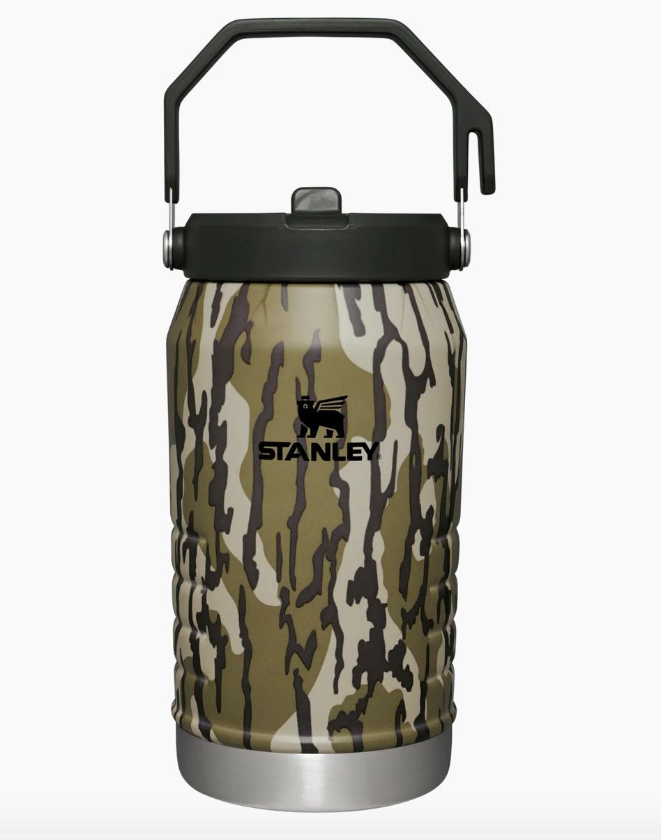 The IceFlow™ Flip Straw Jug 64oz Bottomland