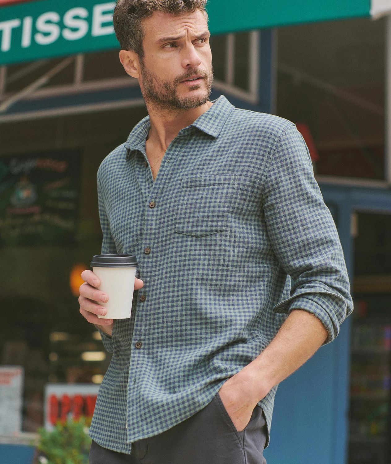 Marine Layer Classic Stretch Selvage Shirt in Green/Navy Gingham